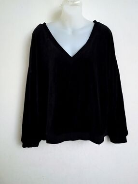 GAP V-neck Sweater